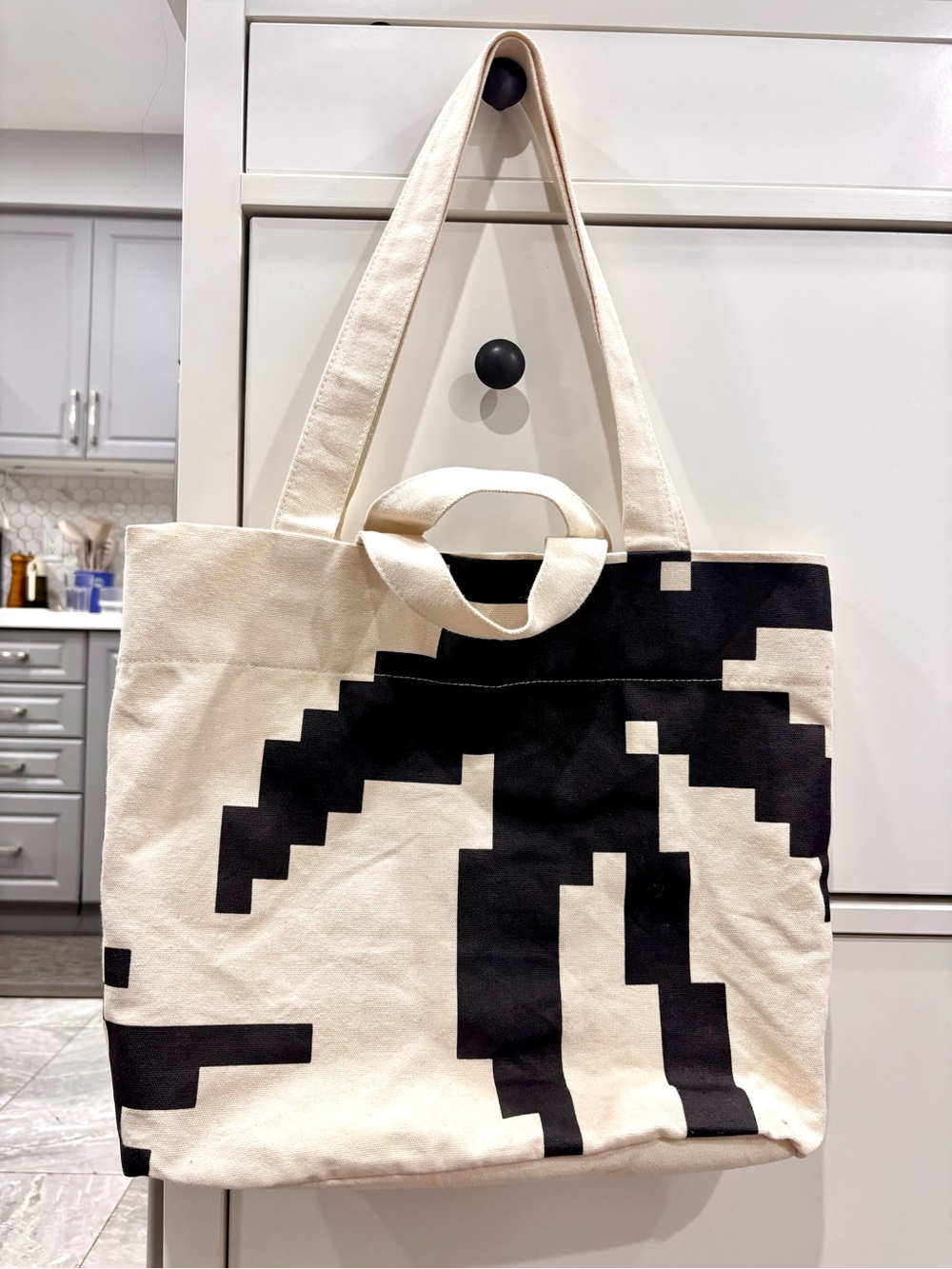 Canvas Tote Bag with Black Graphic Palm - Fight club 2.0